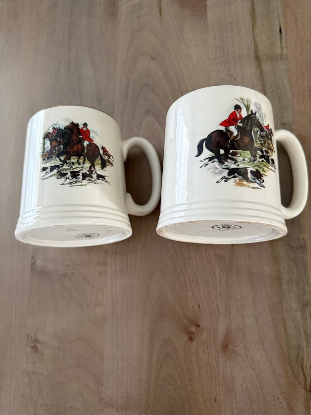 Cream Ceramic Hunting Scene Mug - Set of 2
